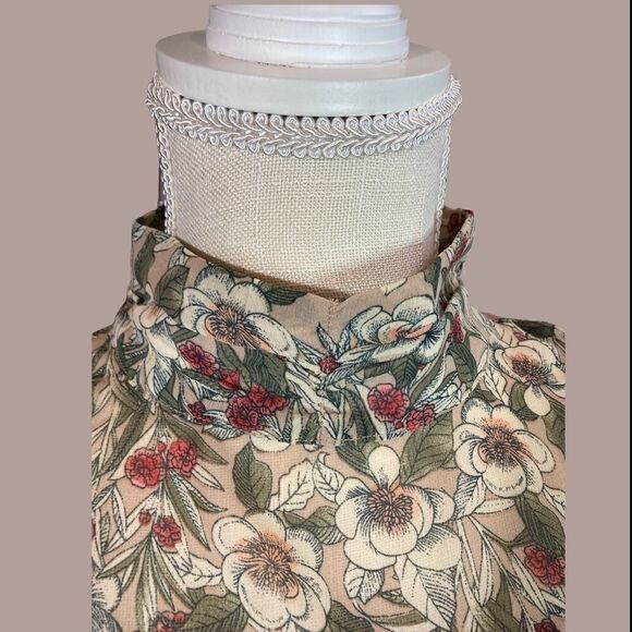 NWT Floral Mini Dress  - Picture 4 of 15